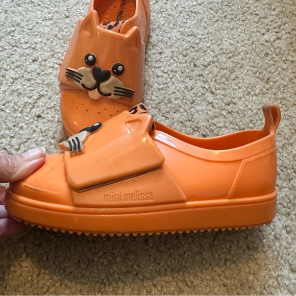 Mini Melissa Kids Orange Cat Shoes - Picture 2 of 6